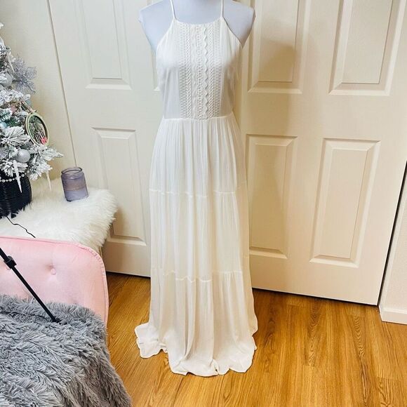 Lulu’s For Life White/Cream Embroidered Maxi Dress size Small - Picture 14 of 14